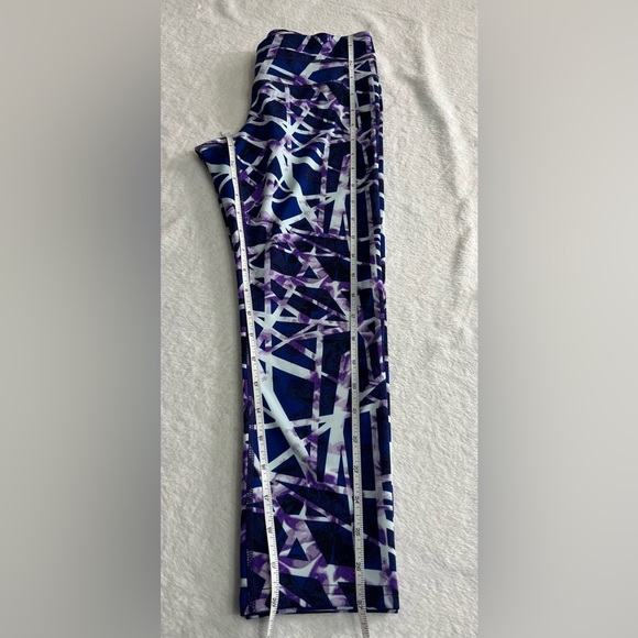 Athleta womens XS white sport bra and purple geometric Capri leggings bundle set - Picture 2 of 16